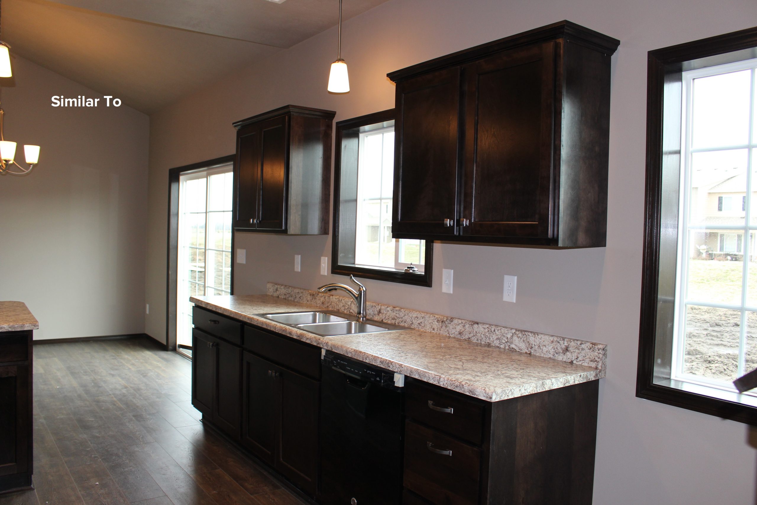 Briarwood Townhome (2BR) Signature Companies