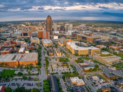 DesMoines_Sig_600x400 Downtown Des Moines Iowa Image Via Signature Companies, Offering The Best Office Space, Des Moines.
